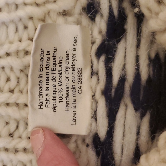 Unisex wool Fisherman's sweater. - Picture 3 of 7